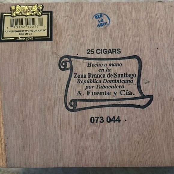Hemingway Wooden Cigar Box - Picture 4 of 8
